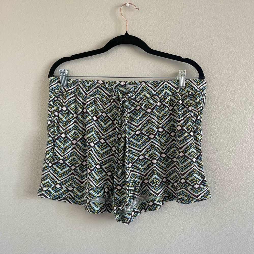 Vera Bradley Geometric Green High Waist Shorts